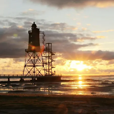 Nordprinz Mit Sauna Und Whirlpool Feriehus Geestland